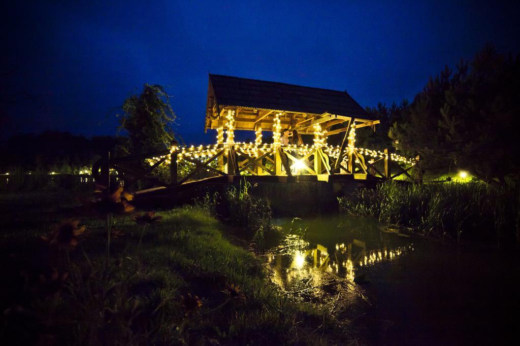 Dworek Helena Hotel Biała Podlaska Kültér fotó